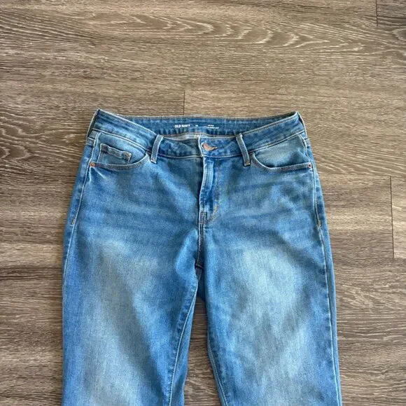 Old Navy Mid Rise Kicker Boot Cut Jeans Womens Size 10 Stretch - Picture 2 of 6